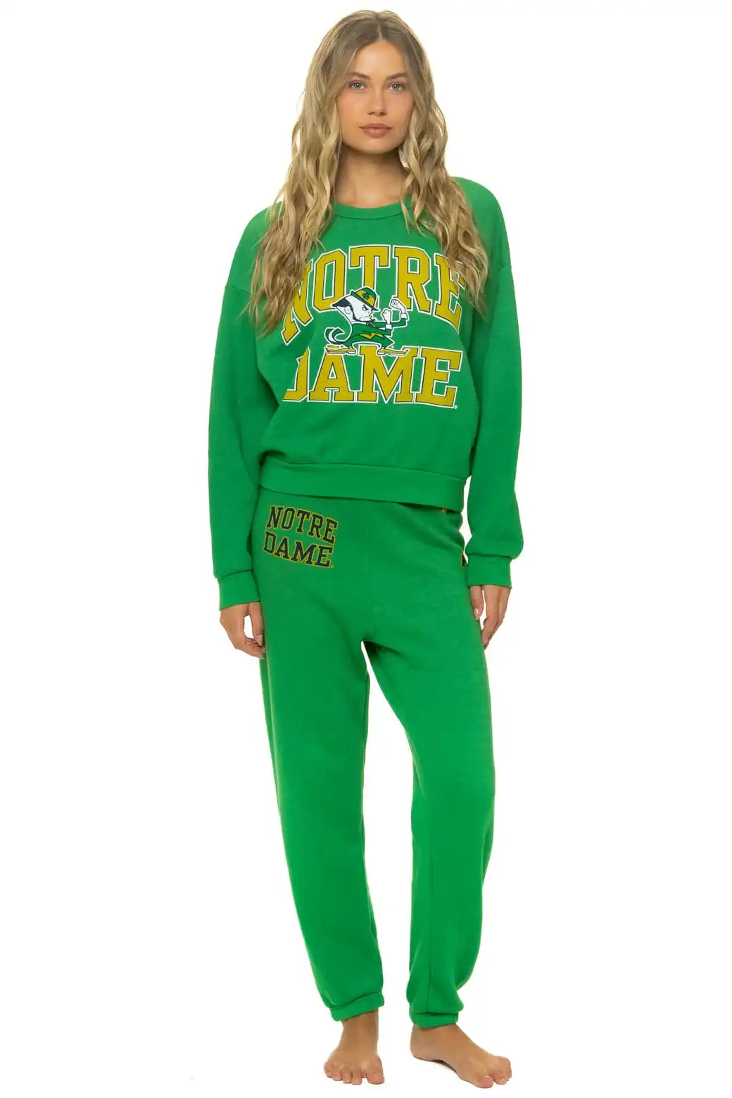 aviatornationhoodie.it.com
