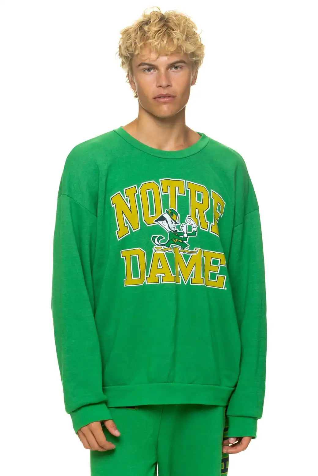 aviatornationhoodie.it.com