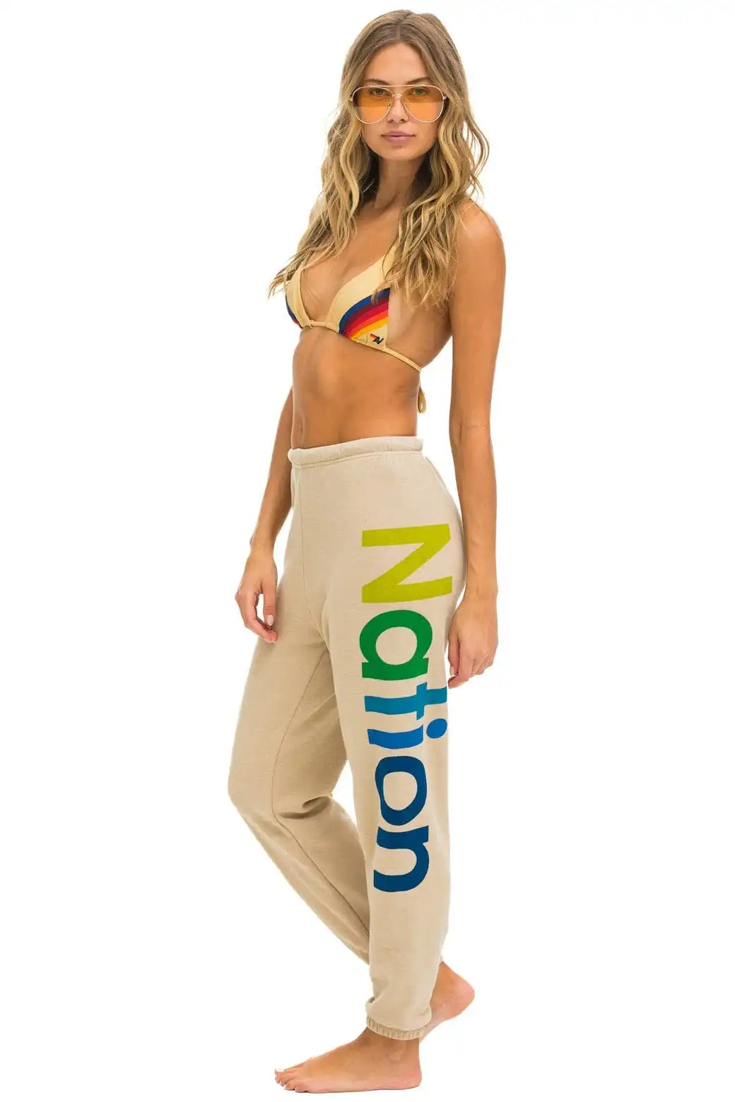 aviatornationhoodie.it.com