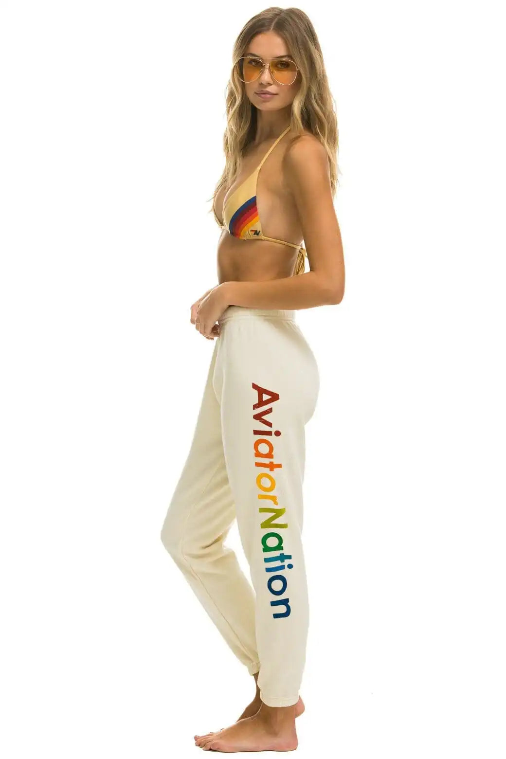 aviatornationhoodie.it.com