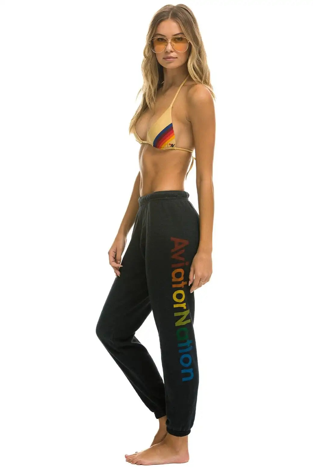 aviatornationhoodie.it.com