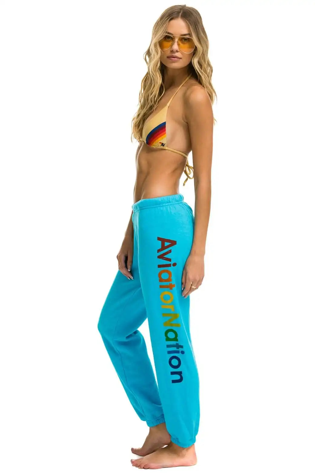 aviatornationhoodie.it.com