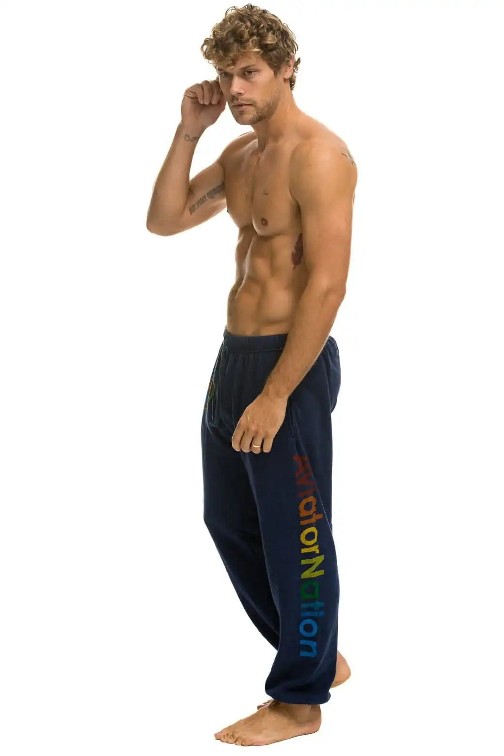 aviatornationhoodie.it.com