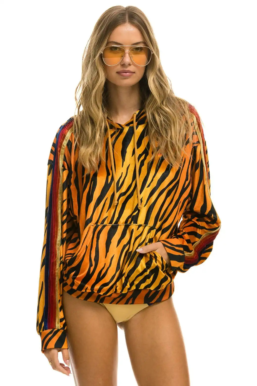 aviatornationhoodie.it.com