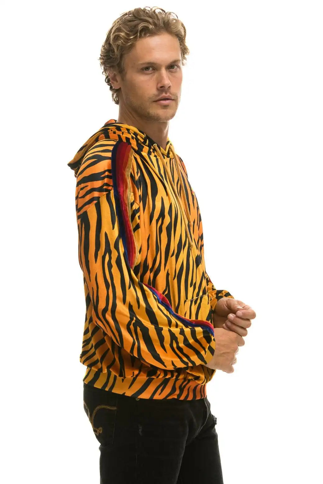 aviatornationhoodie.it.com