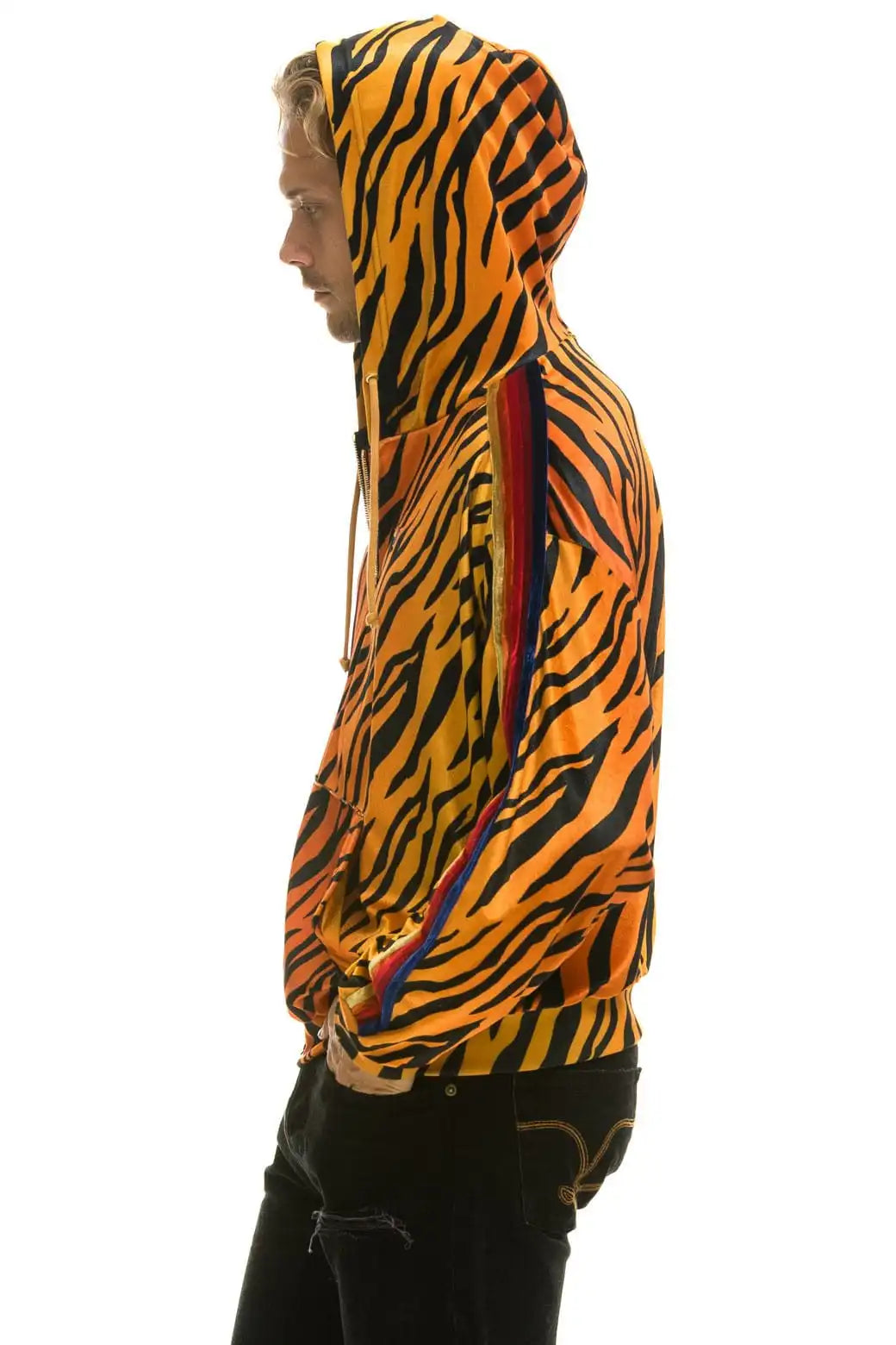 aviatornationhoodie.it.com