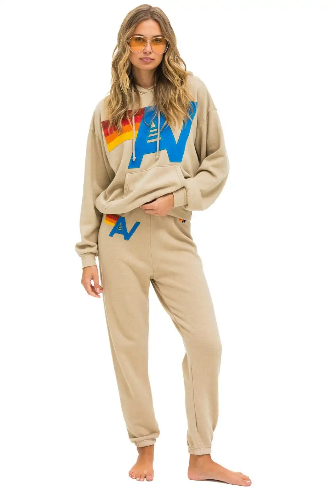aviatornationhoodie.it.com