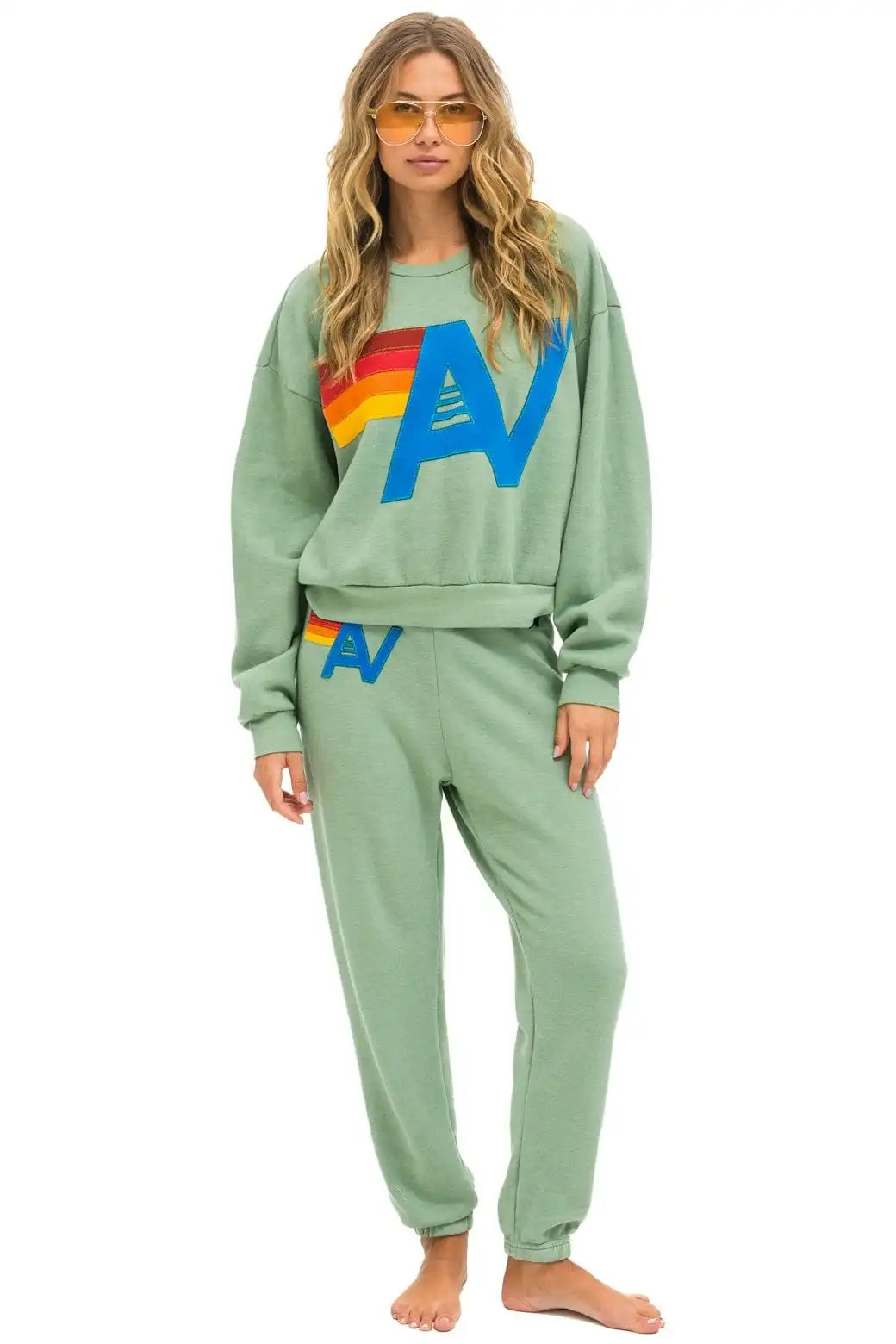 aviatornationhoodie.it.com