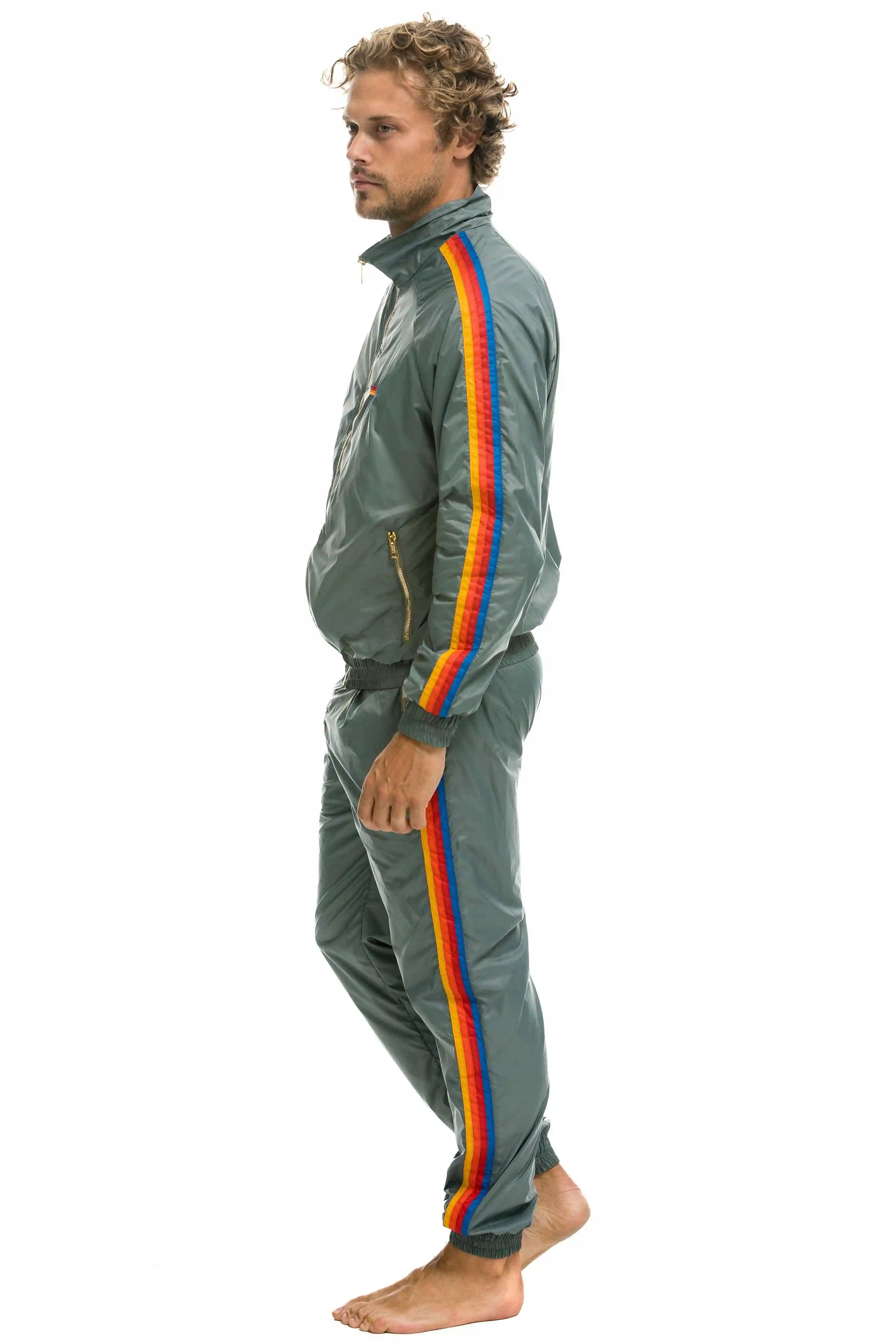 aviatornationhoodie.it.com