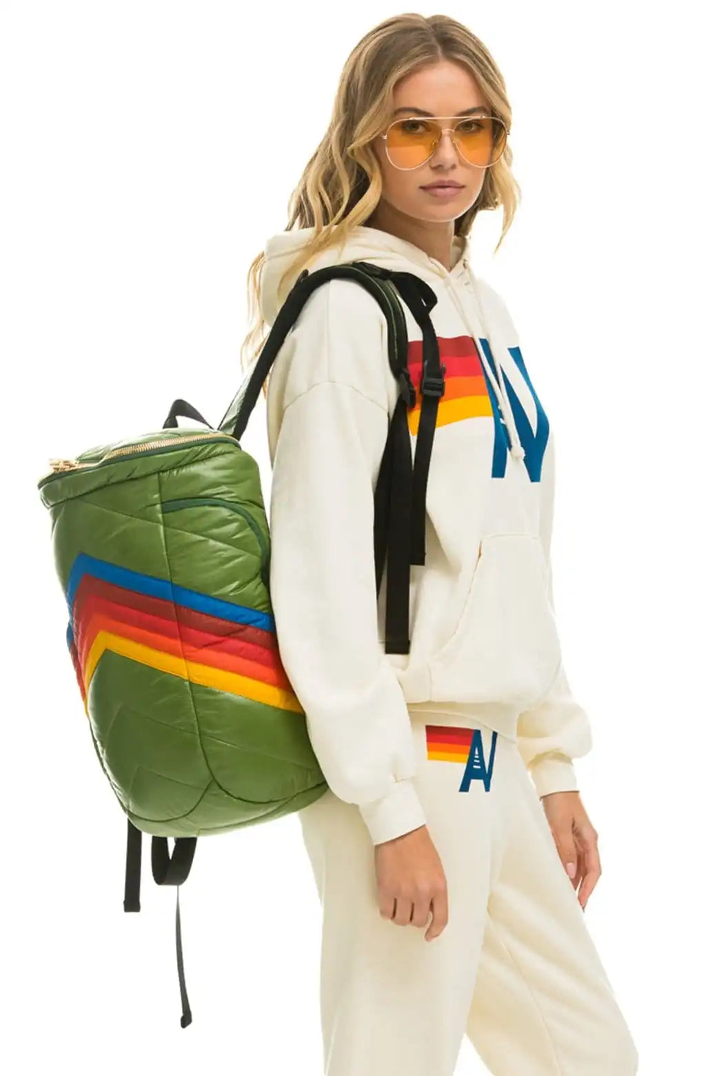 aviatornationhoodie.it.com