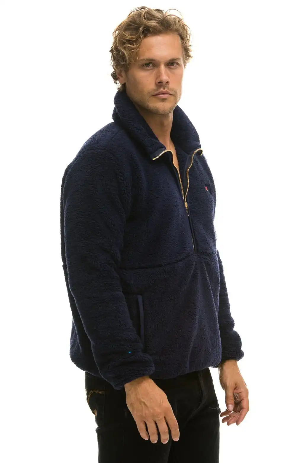 aviatornationhoodie.it.com
