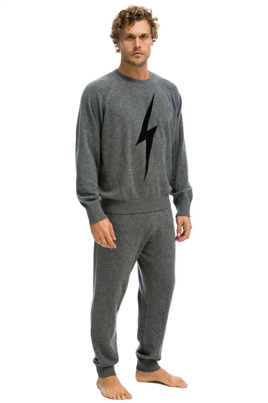 aviatornationhoodie.it.com