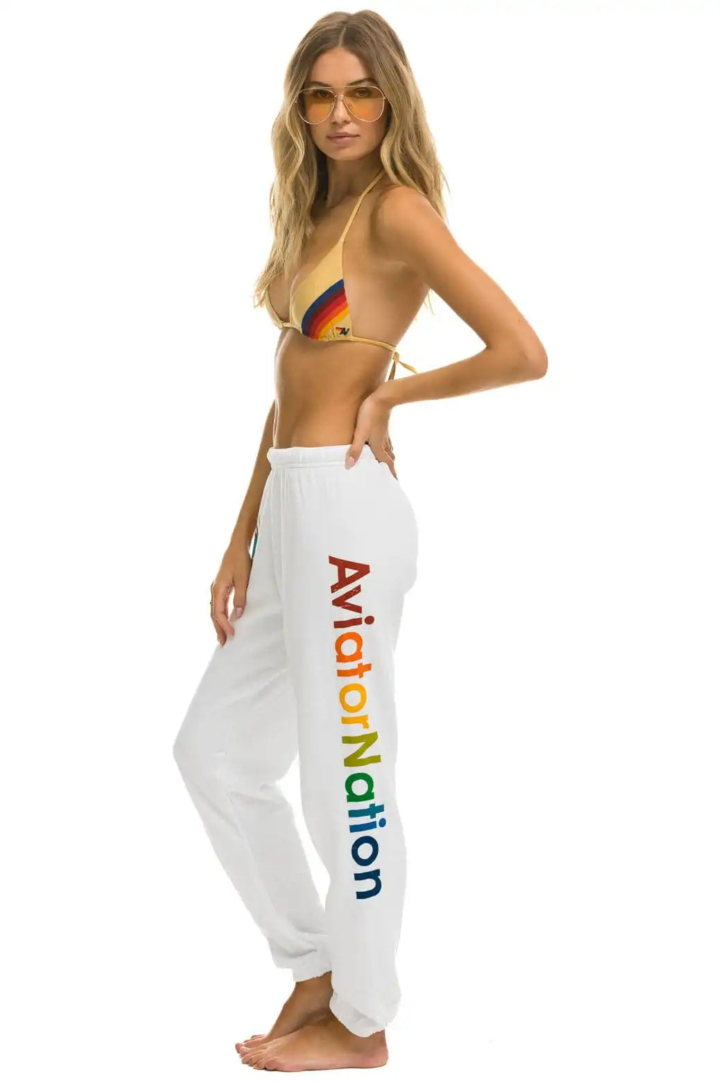 aviatornationhoodie.it.com